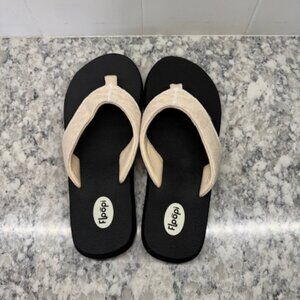 Floopi Women's Gianna Yoga Mat Weave Knit Thong Sandal- Size 8